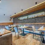 Roesslwirt Hotel 4*